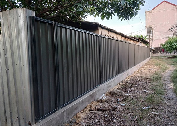 รั้ว น็อคดาวน์ 1